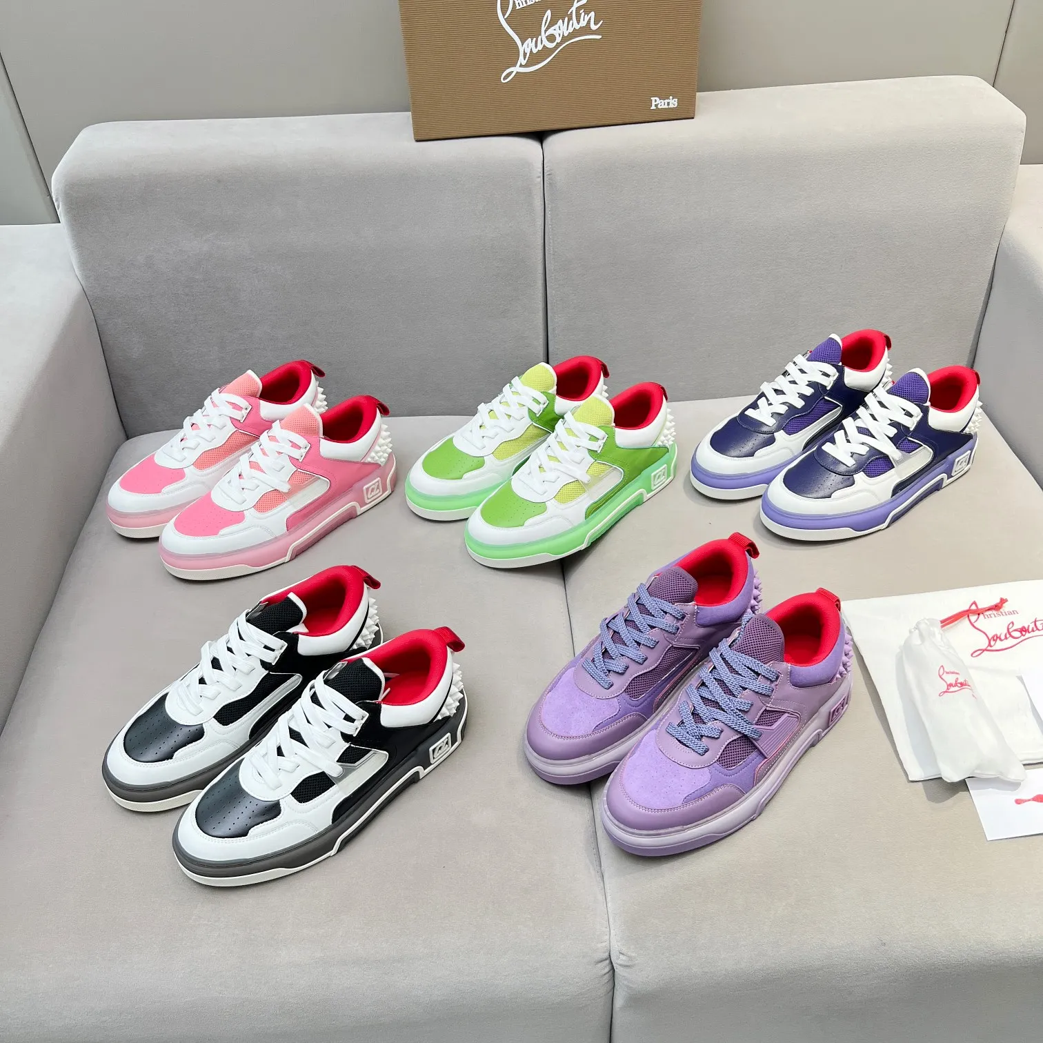 Men's shoes 💰700 🌹🌹🌹̋ Wang Junkai Yang Mi Xu Kai Zhang Jingyi Ding Chengxin Chen Muchi Wang Ziyi Same style Christian Louboutin 2024 [New product] ASTROLOUBI unisex thick-soled sports shoes red-soled shoes perfectly integrate fashion and sports, The fabrics are made of luxurious calfskin, soft suede, smooth satin and laminated leather, and the back is decorated with classic rivets. The interior is blended with a knitted tongue for added durability, breathability and quick-drying comfort. The outsole is made of a combination of EVA foam and imported rubber, and the colorful CL iconic letters on the side of the outsole show the brand's unique style. It is a ceiling-level comfortable skate shoe! ! ! Multiple colors available